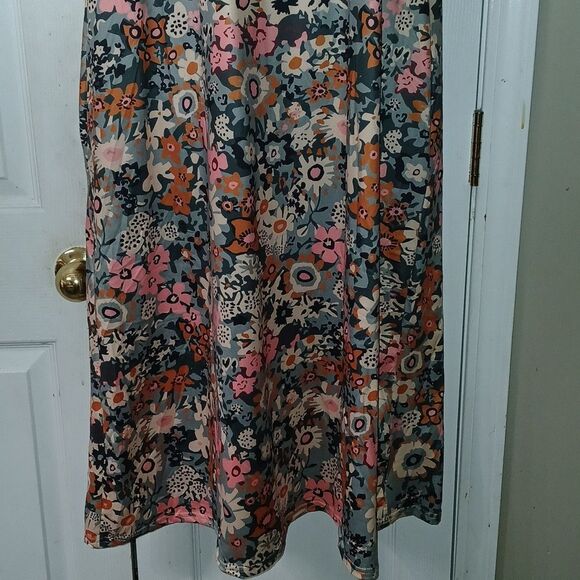 Floral print midi soft dress with pockets casual  Sz 1X NWOT - Picture 2 of 9
